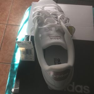 🍁🍾🦃☃️🍽❄️🎉Flat addidas ortholite float shoes